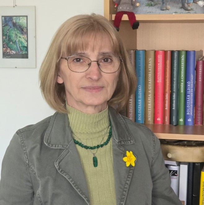 Dr. Rostás Rita - meseterápia a katasztrófa- és kríziskezelésben